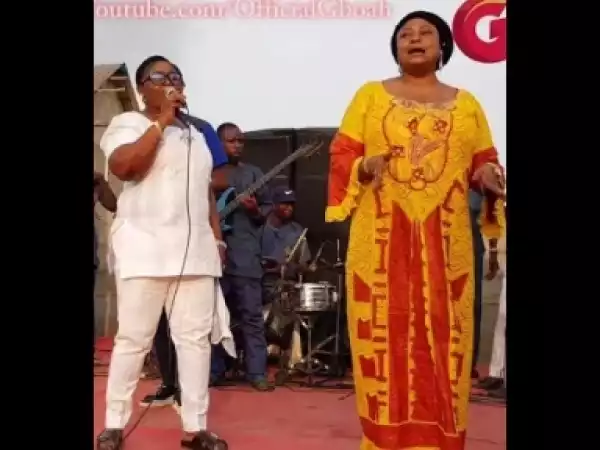 Video: Ronke Oshodi Calls Out St Janet To Sing For Guests At The Opening Of Muka Ray